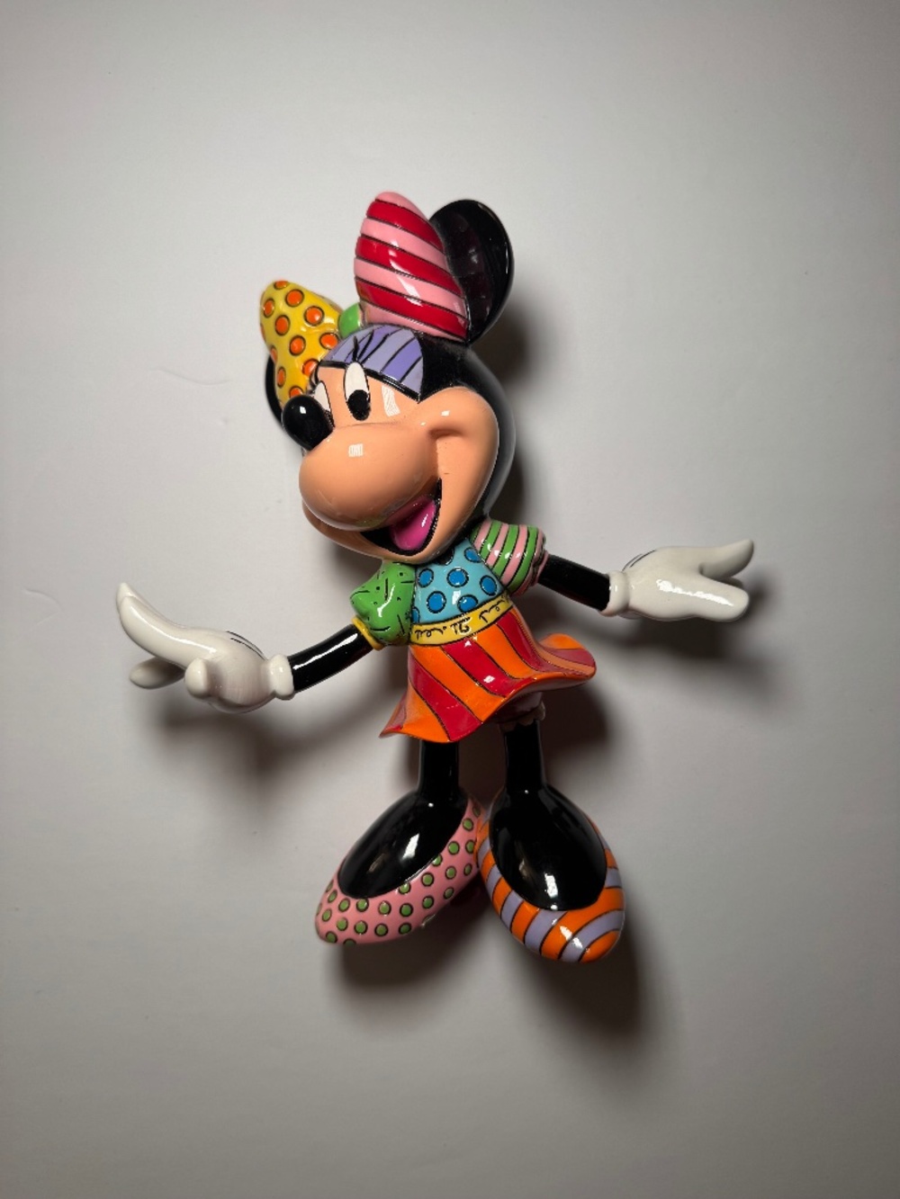 Disney Britto Minnie Mouse Figurine Colorful Pop Art Resin Statue 2013
